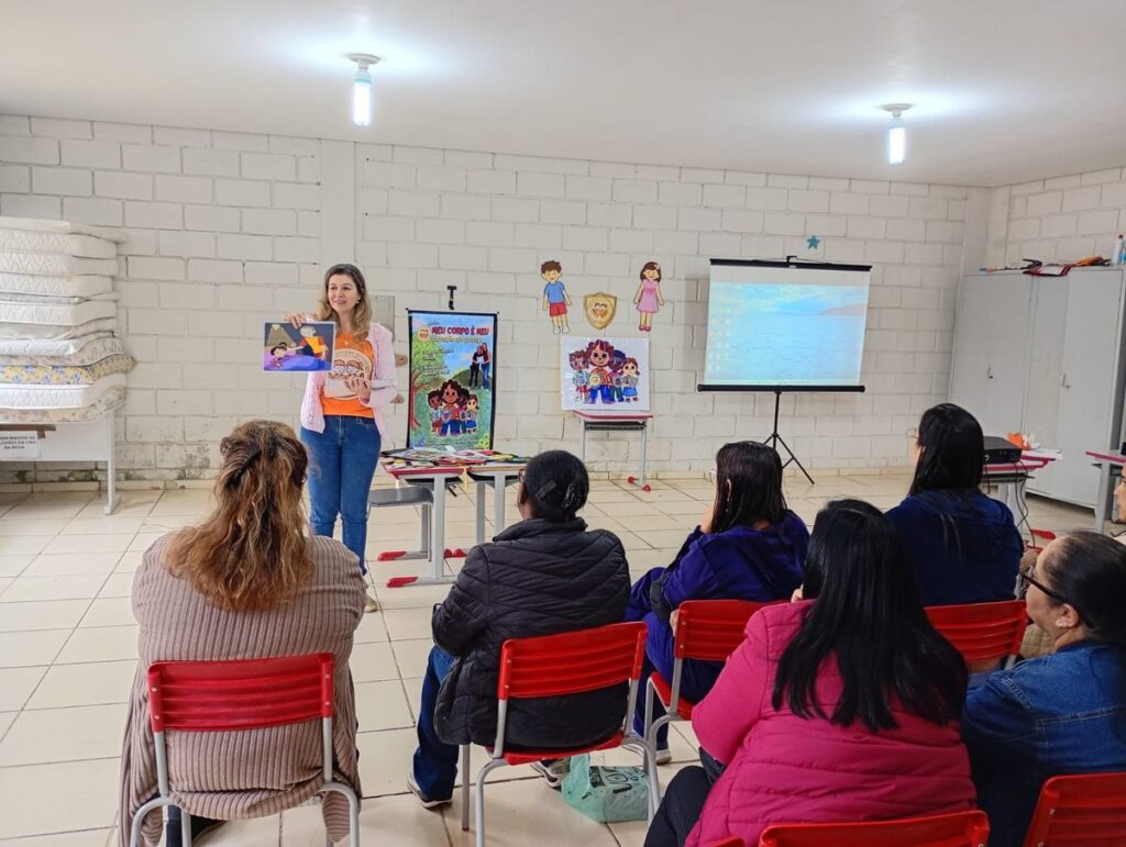 Palestra para mães e pais, com a revista Meu Corpo é Meu